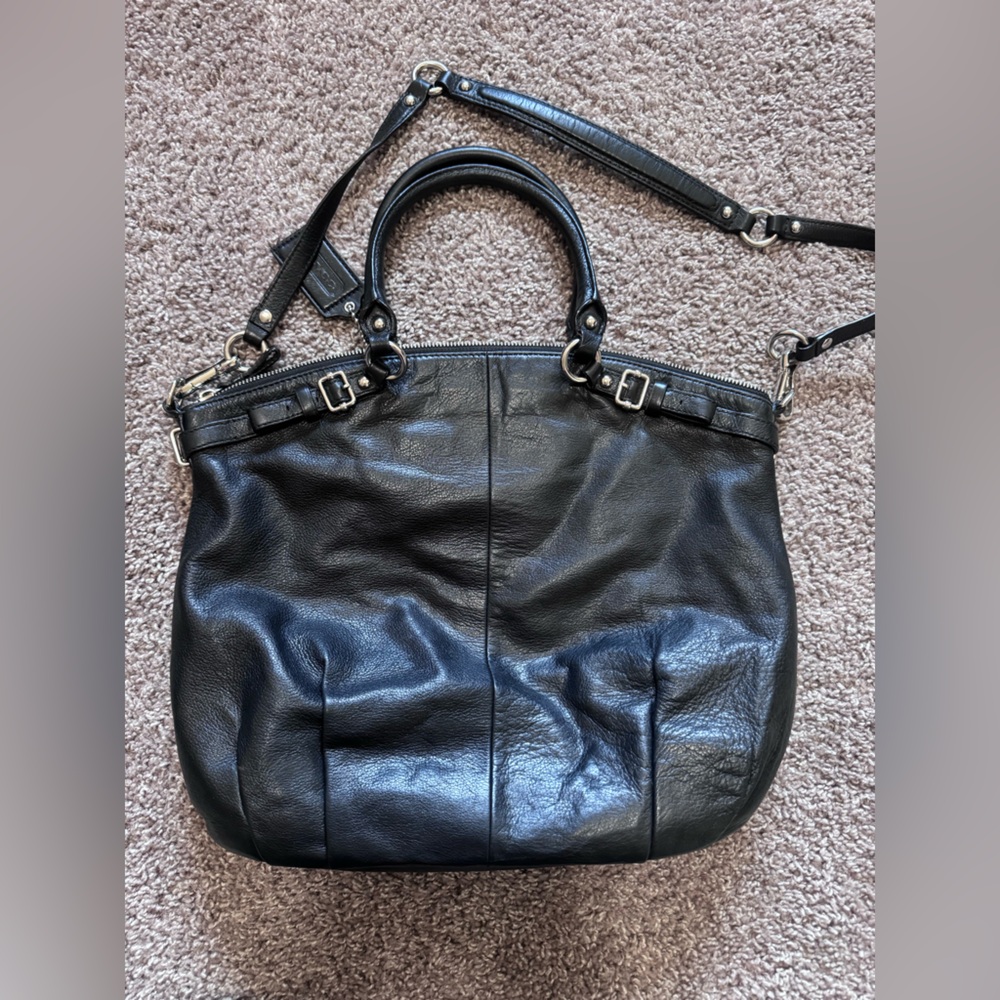Black Coach Madison Lindsey Leather Tote with Zip Closure and Front Pocket EUC - Picture 3 of 9
